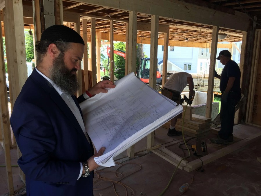 Chabad breaks ground on new mikvah in Swampscott